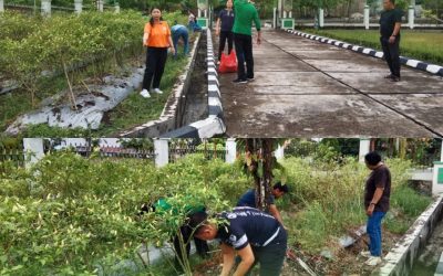 Gotong Royong ASN Dinas Pertanian di Lingkungan Kantor